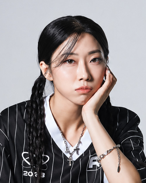 Yella.E